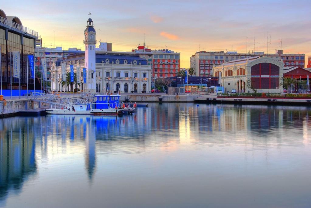 Apartamento Para 4 Personas En El Centro De Valencia, Plaza El Pilar Exterior foto